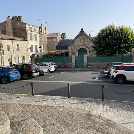 Chez Jean-Yves Et Zoe - La Dolce Vita - Au Calme, Tres Propre, Proche Parkings Ніор Екстер'єр фото