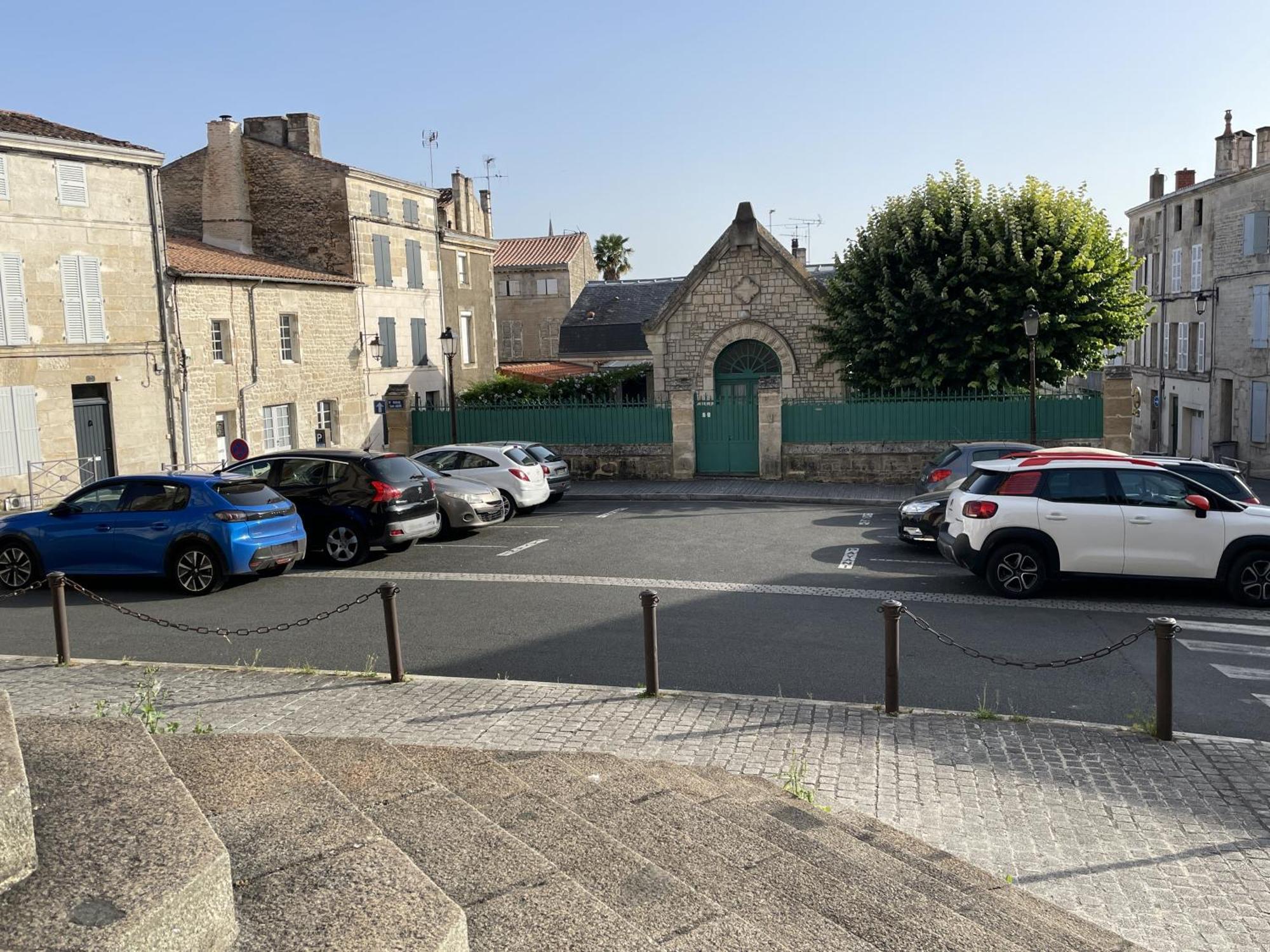 Chez Jean-Yves Et Zoe - La Dolce Vita - Au Calme, Tres Propre, Proche Parkings Ніор Екстер'єр фото